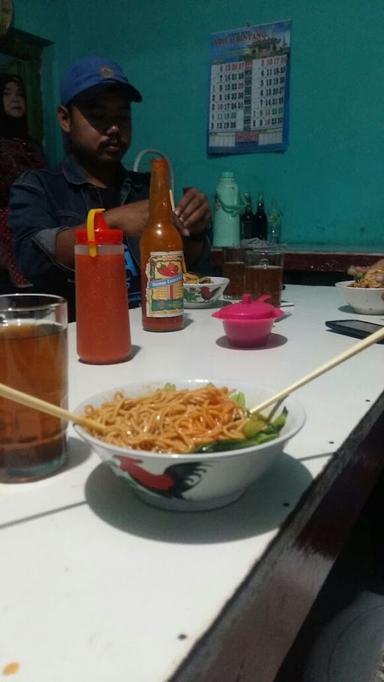 BAKSO DAN MIE AYAM PAK FIRMAN