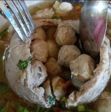 BAKSO KANG BAWOR