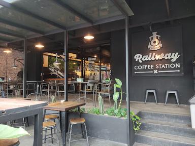 RAILWAY COFFEE - KEBON JUKUT