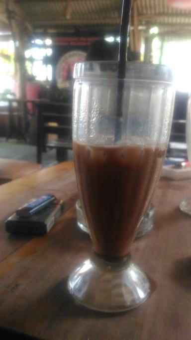 WARUNG LEGEND