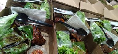 JUARANYA NASI CIKUR & NASI LIWET BAKAR DAPUR BOBOKO