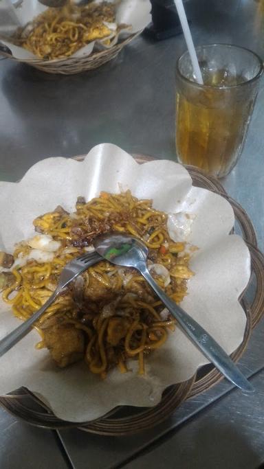 MIE JOGJA PAK KARSO