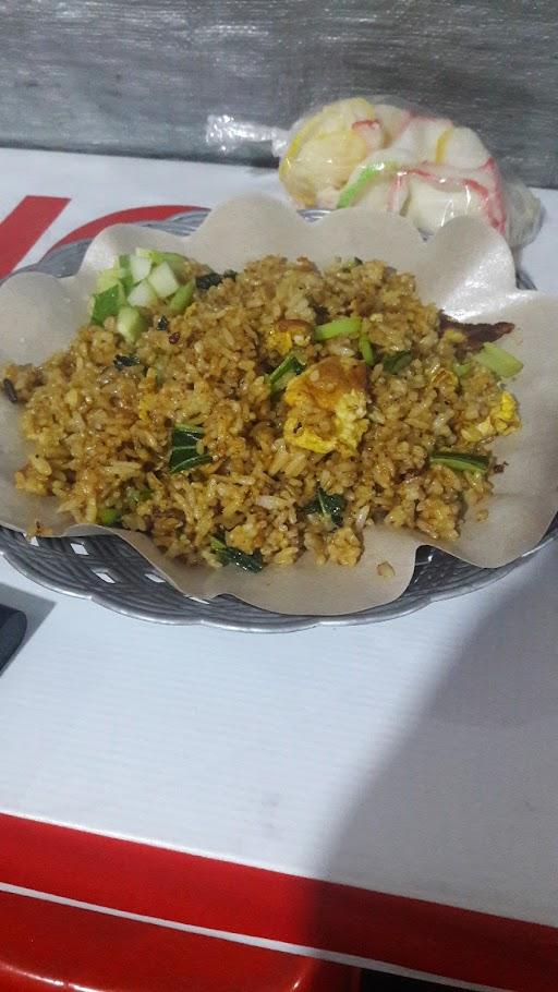 NASI GORENG OTISTA DEKAT STASIUN