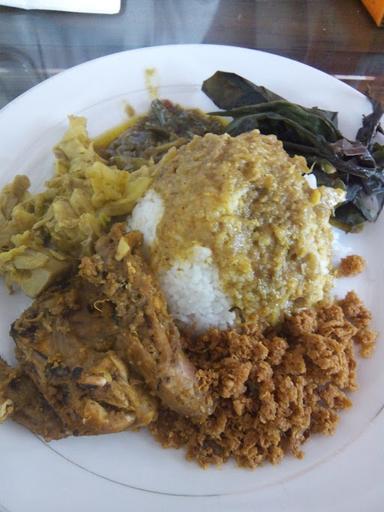 TRIO JAYA RUMAH MAKAN PADANG