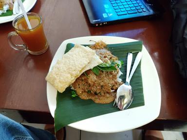 WARUNG PECEL MADIUN HARBANG