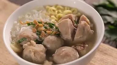 BAKSO IDOLA