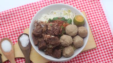 MIE AYAM & BAKSO MUNTJUL - KUALA DUA