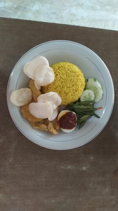 HOKKI NASI KUNING