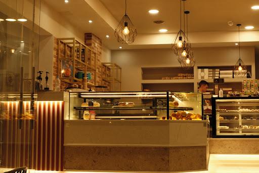 TOKO ROTI: LEVIORA BAKERY