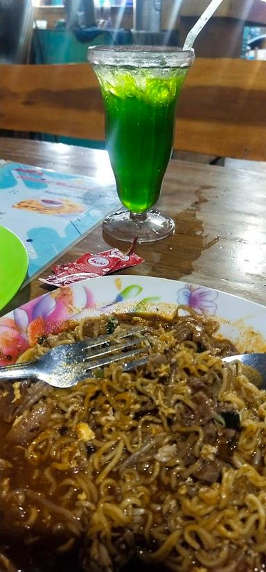 MIE ACEH SYUKUR