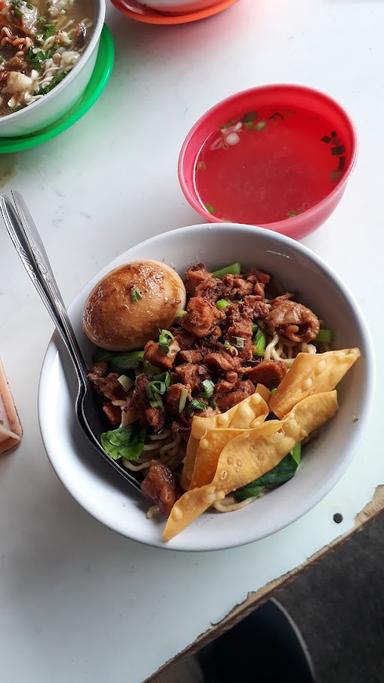 MIE AYAM BADUT ( KHAS JAKARTA )