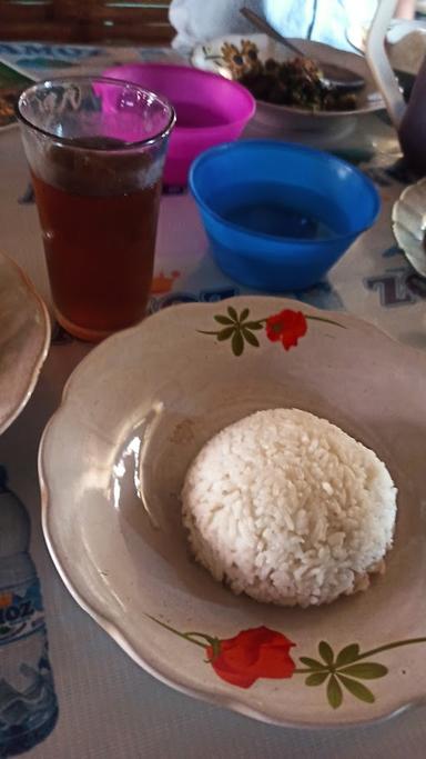 WARUNG BELUT MAS BEN & MBAK SHERLY