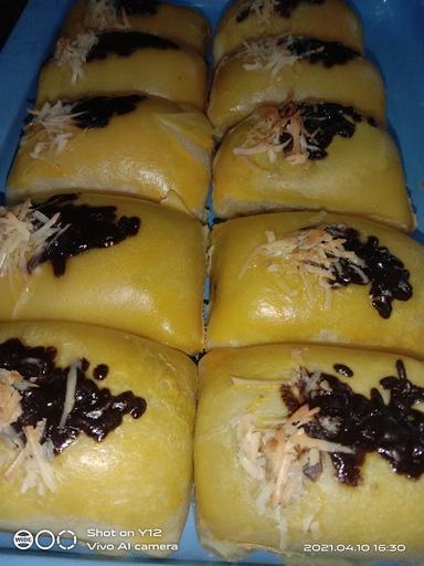 JAJANAN KUE KERING YULIANI