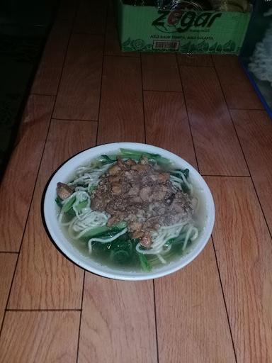 MIE AYAM BAKSO DAN TAHU CAMPUR PAK SUGENG