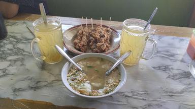 WARUNG SOTO MBAH PI'AH SUSUKAN