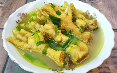 WARUNG SOTO AYAM IBU GAVRA