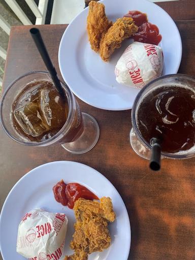 ACK FRIED CHICKEN PASEKAN