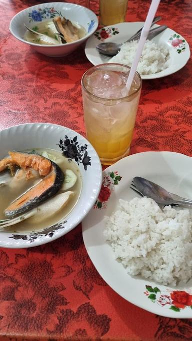 WARUNG SEPEK (SOP IKAN SALMON)