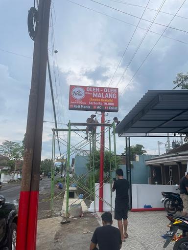 NONIC OLEH OLEH KHAS MALANG