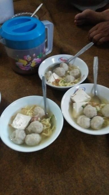 BAKSO & MIE AYAM AMIN