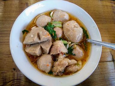 BAKSO MIE AYAM MAS YUDI