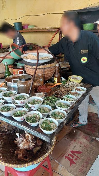 SOTO SEDAP MALAM AMIR