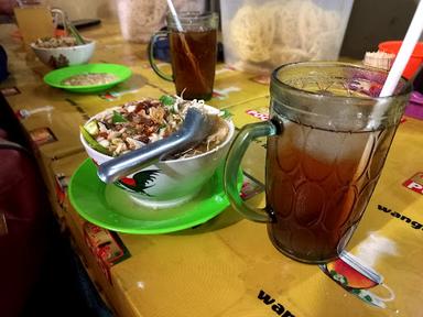 WARUNG SOTO SEDAP MALAM PUTRI