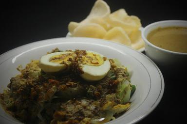 GADO-GADO BU ATIKA