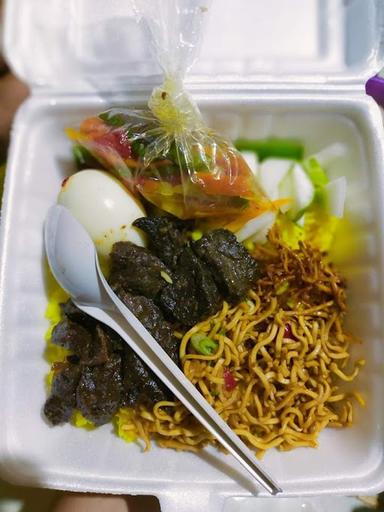 NASI KUNING IBU KARTINI