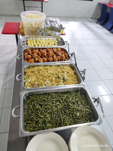 TEMPAT MAKAN BUS GARUDA MAS