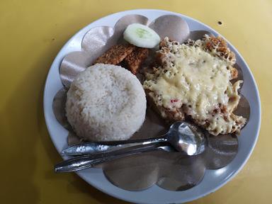 AYAM GEPREK MOZARELLA