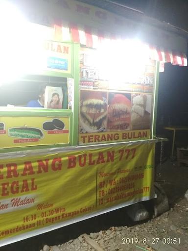 MARTABAK DAN TERANG BULAN 777