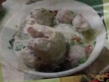 BAKSO LUMAYAN MBAK ANIK