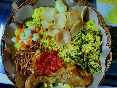 NASI KUNING BEGADANG | NASI KUNING MALLISE MAKASSAR