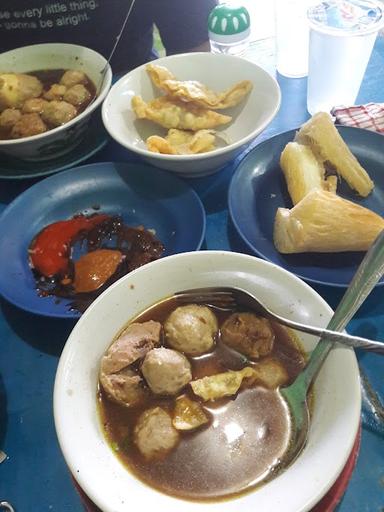 WARUNG BAKSO SOPONYONO