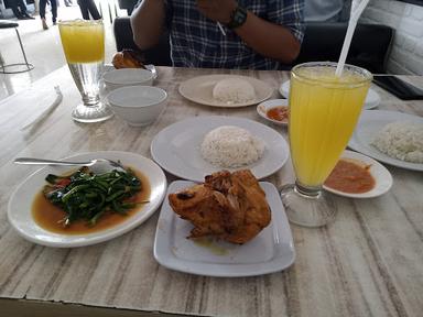 WARUNG MBAK DAENG SULTAN ALAUDDIN