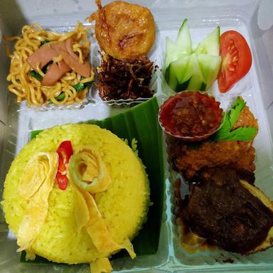 AYAM GORENG TENONG ,HJ.ENDANG/EEN