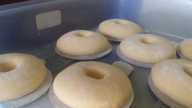 DARJO'S DONUTS