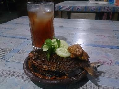 IKAN BAKAR LESEHAN GUNUNGAN