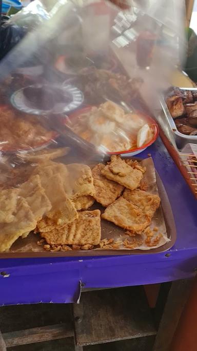 NASI PECEL POJOK MADIUN