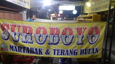 SUROBOYO MARTABAK DAN TERANG BULAN