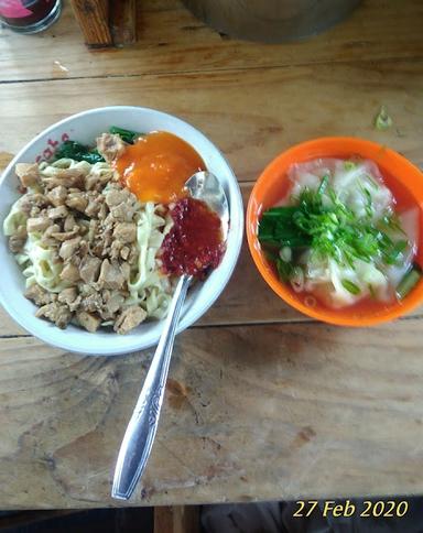 MIE AYAM BAKSO PANGSIT PAK BLANGKON