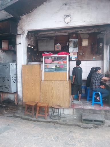 BAKMI GORENG MOYAN