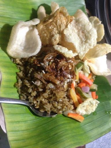 NASI GORENG PAK DARIS