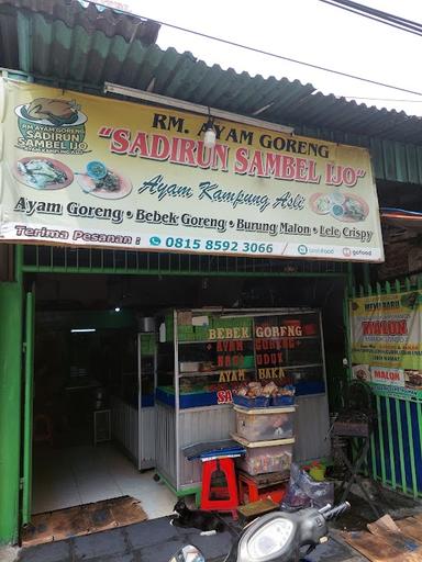 RM AYAM GORENG SADIRUN SAMBEL IJO MANGGA BESAR