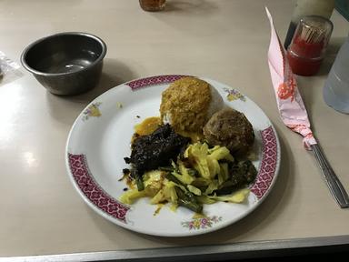 RUMAH MAKAN MINANG SEPAKAT