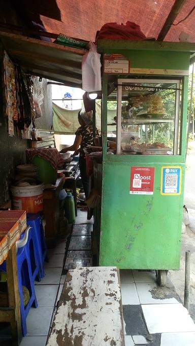 WARUNG NASI KUNINGAN