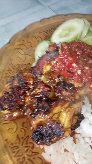 AYAM PENYET BAKAR/GEPREK GORENG UDA