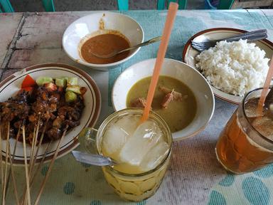 SATE BEBEK PAK GHEPOL