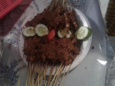 SATE BEBEK PAK MUHTAR